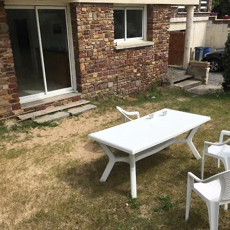 Le Varaville: Maison A 30 Metres De La Mer Dom wakacyjny Le Home Varaville