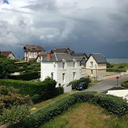 Le Varaville: Maison A 30 Metres De La Mer Dom wakacyjny Le Home Varaville