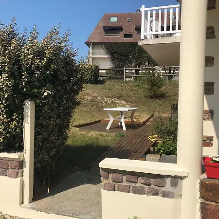 Dom wakacyjny Le Varaville: Maison A 30 Metres De La Mer Le Home Varaville